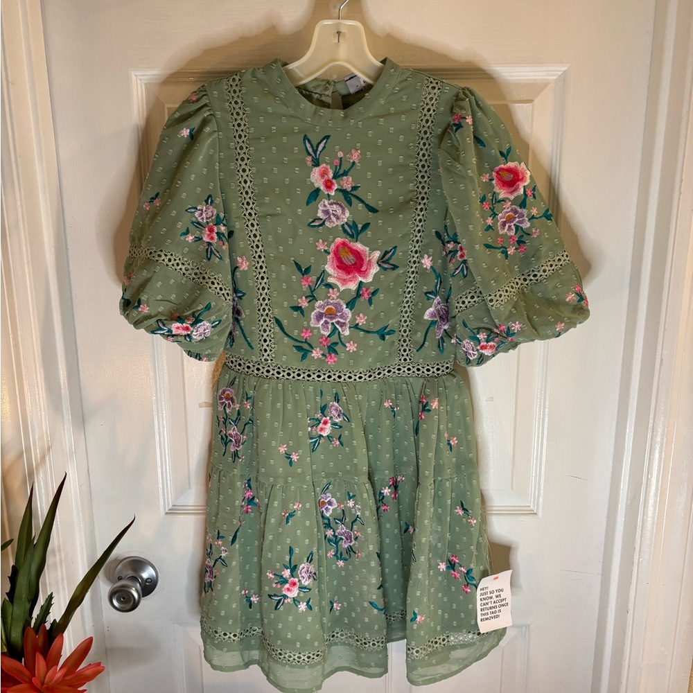 Green Floral Embroidered Cottagecore Girlhoodcore Boho Dress, Size 2P NWT